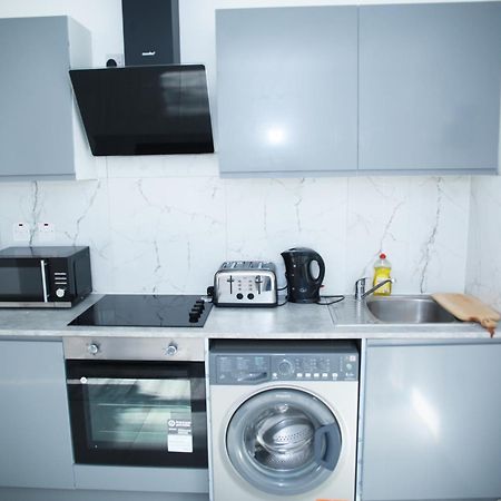 Central Harrow Cozy Apartment With Free Parking Harrow on the Hill Экстерьер фото