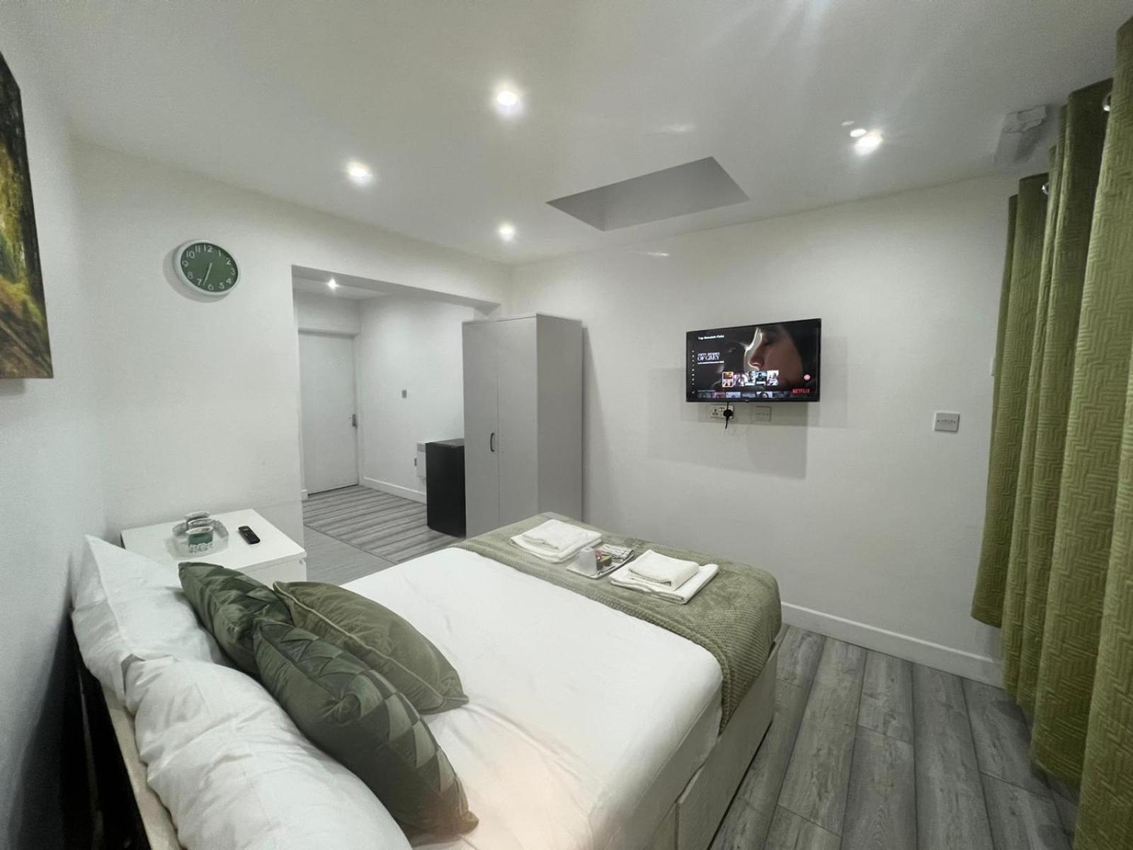 Central Harrow Cozy Apartment With Free Parking Harrow on the Hill Номер фото